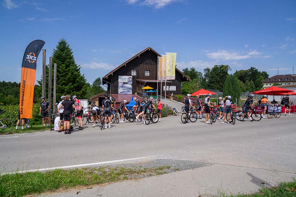 Shades_of_Speed_2023_Team-F8-Druck-800706