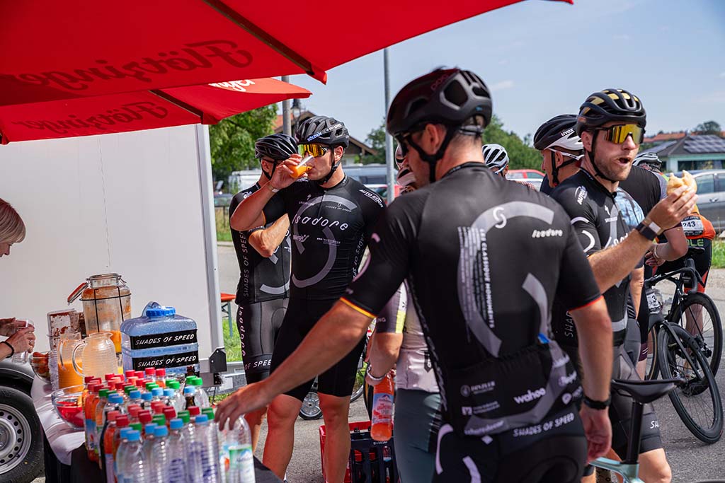 Shades_of_Speed_2023_Team-F8-Druck-800709